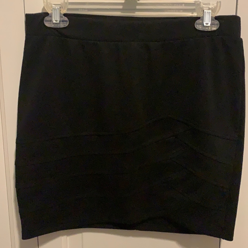 Black fitted mini skirt